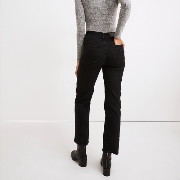Slim Wide-Leg Jeans in Lunar Wash - Picture 3 of 5